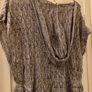 Gray sweater with hood Small